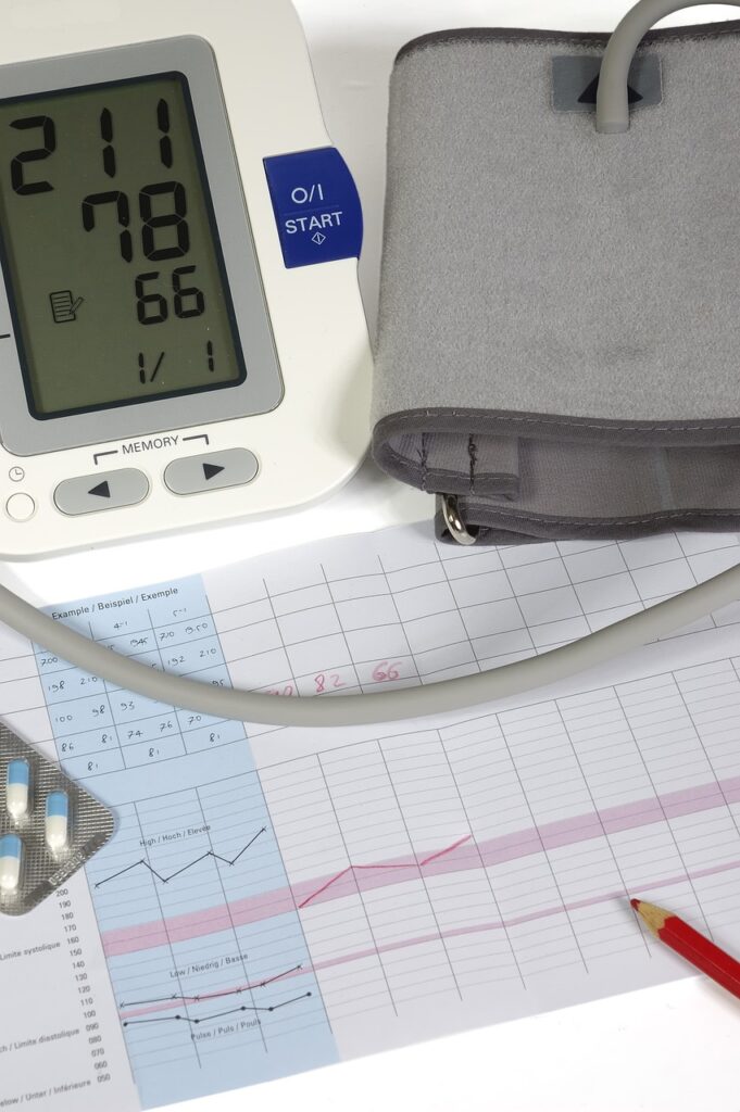 sphygmomanometer, blood pressure monitor, blood pressure-5573659.jpg
